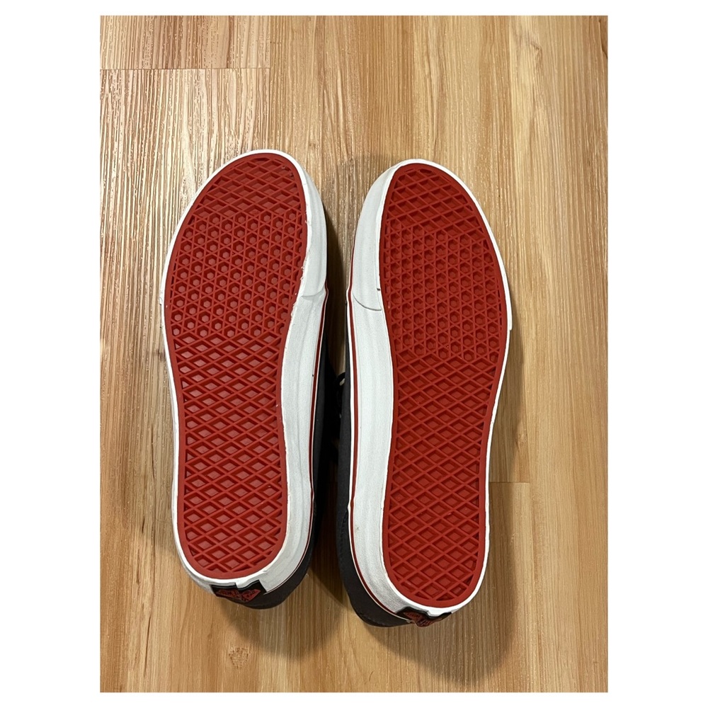 Men’s Vans - Picture 4 of 5